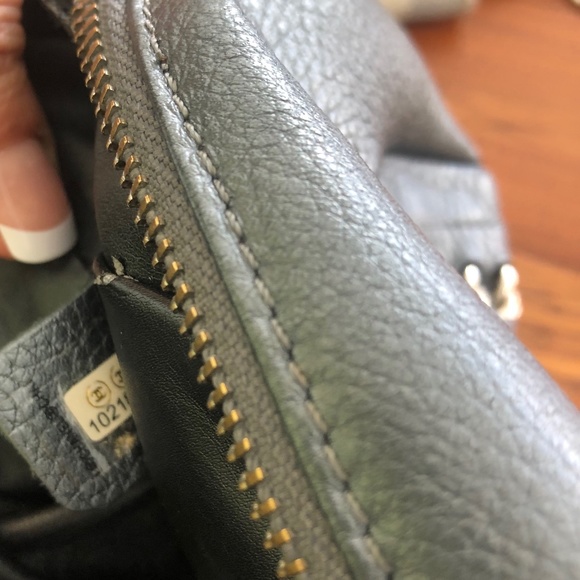 CHANEL BAG GRAY METALLIC CALFSKIN LUXE LIGNE BOWLER MEDIUM - Picture 13 of 15